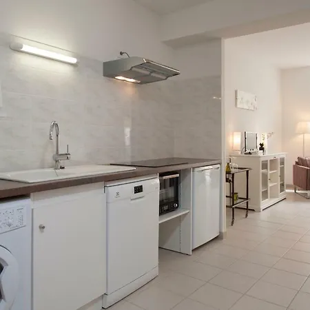 La Terrasse De Jules Carcassonne